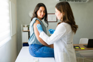 GIS ujawnia dane o szczepieniach. Mit antyszczepionkowców legł w gruzach!