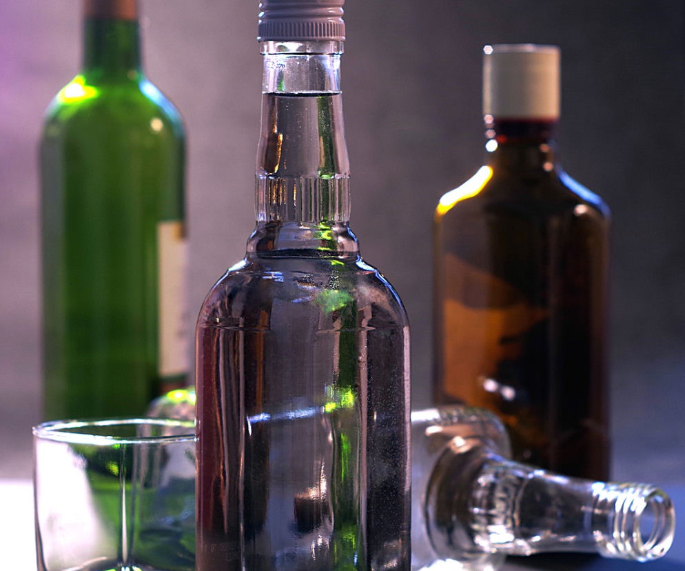 butelki wódka alkohol