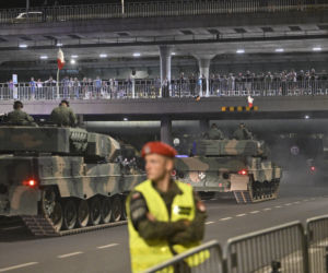 Nocna próba defilady wojskowej w Warszawie 2