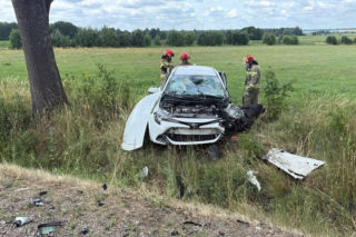 19-letni kierowca BMW zginął na miejscu. Tragiczny wypadek w Podlaskiem