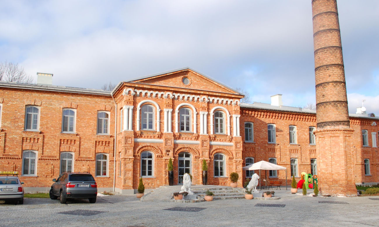Royal Hotel mieszczący się w zabytkowej pralni garnizonowej twierdzy Modlin
