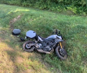 Wypadek pod Gnieznem. Motocyklista reanimowany na drodze