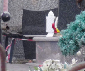 Płyta nagrobna przygniotła 1,5-rocznego chłopca! Straszna tragedia na cmentarzu Kamienicy