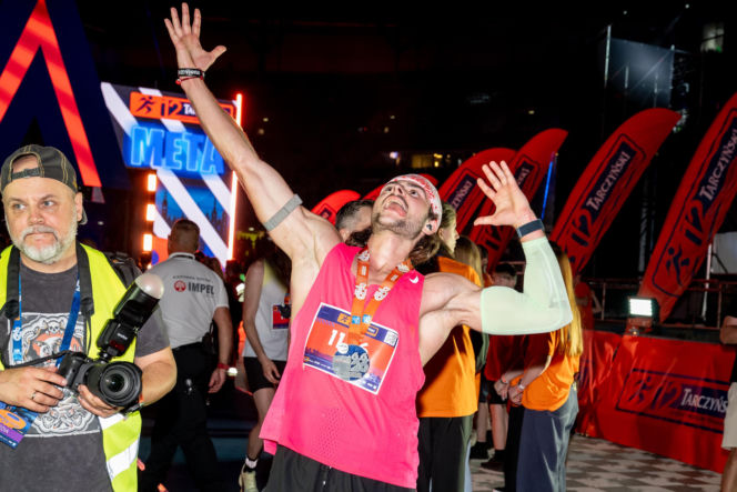 Sukces 12. Tarczyński Nocnego Wrocław Półmaratonu