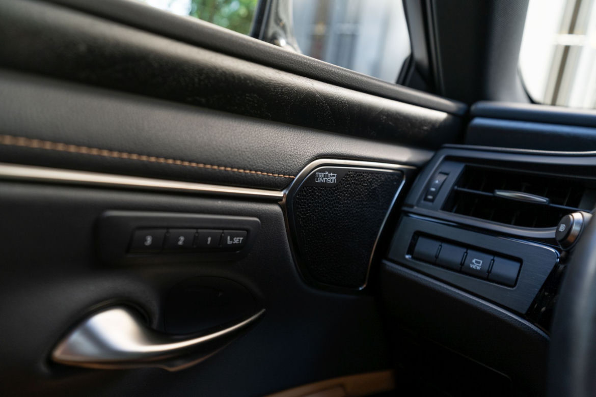 Lexus ES 300h Prestige 218 KM E-CVT 4X2
