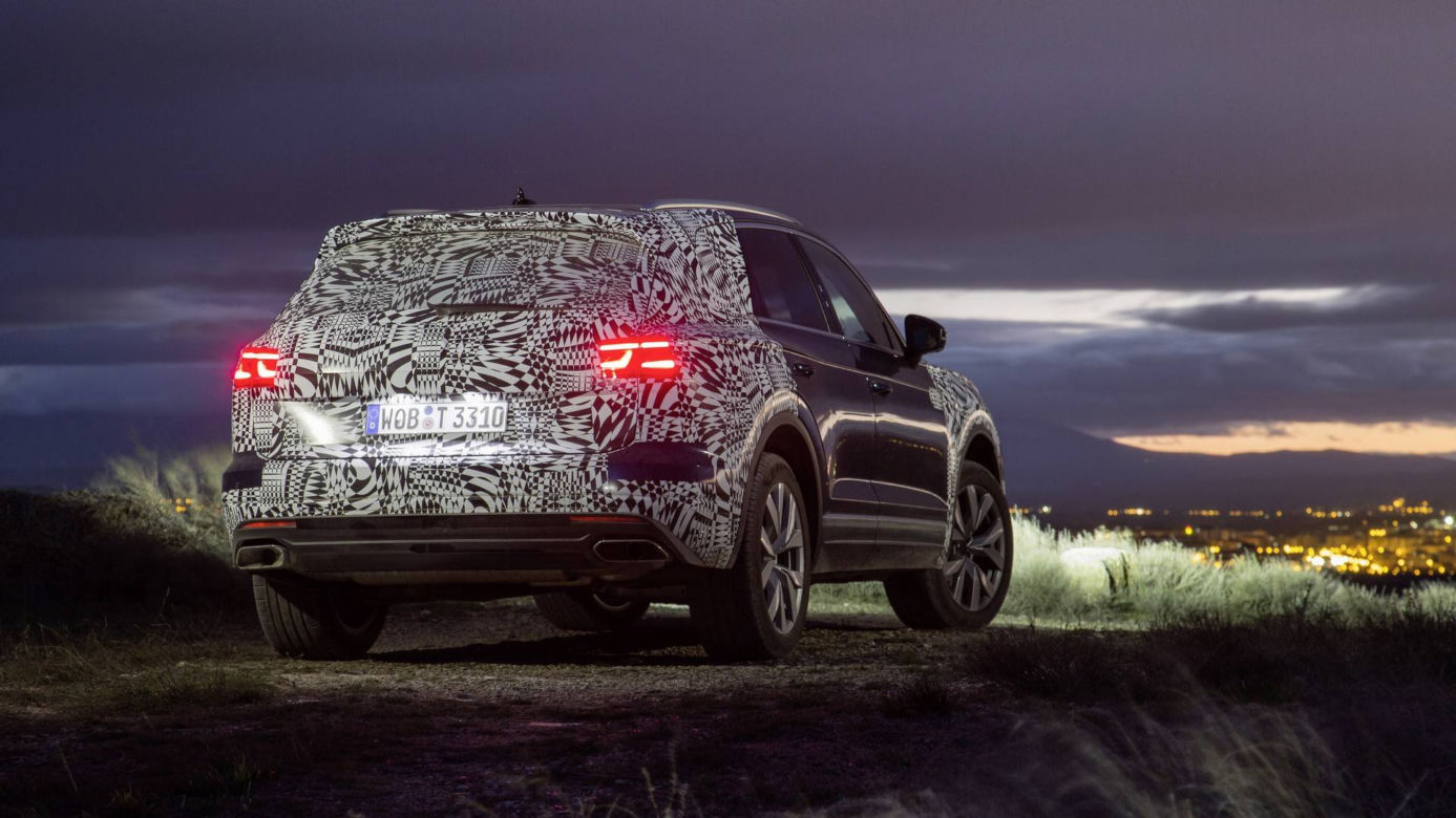 Zamaskowany Volkswagen Touareg