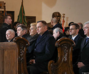 Czekali z pogrzebem na Kaczyńskiego