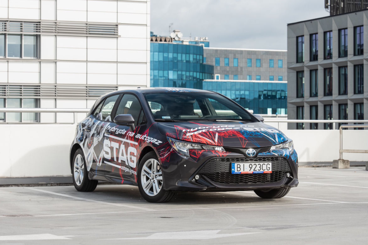 Toyota Corolla Hybrid z instalacją LPG STAG