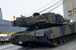 Pierwszy transport Abramsów w 2026 roku dotarł do Polski. Trafią do 1. Warszawskiej Brygady Pancernej
