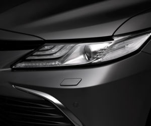 Toyota Camry Hybrid lifting 2021