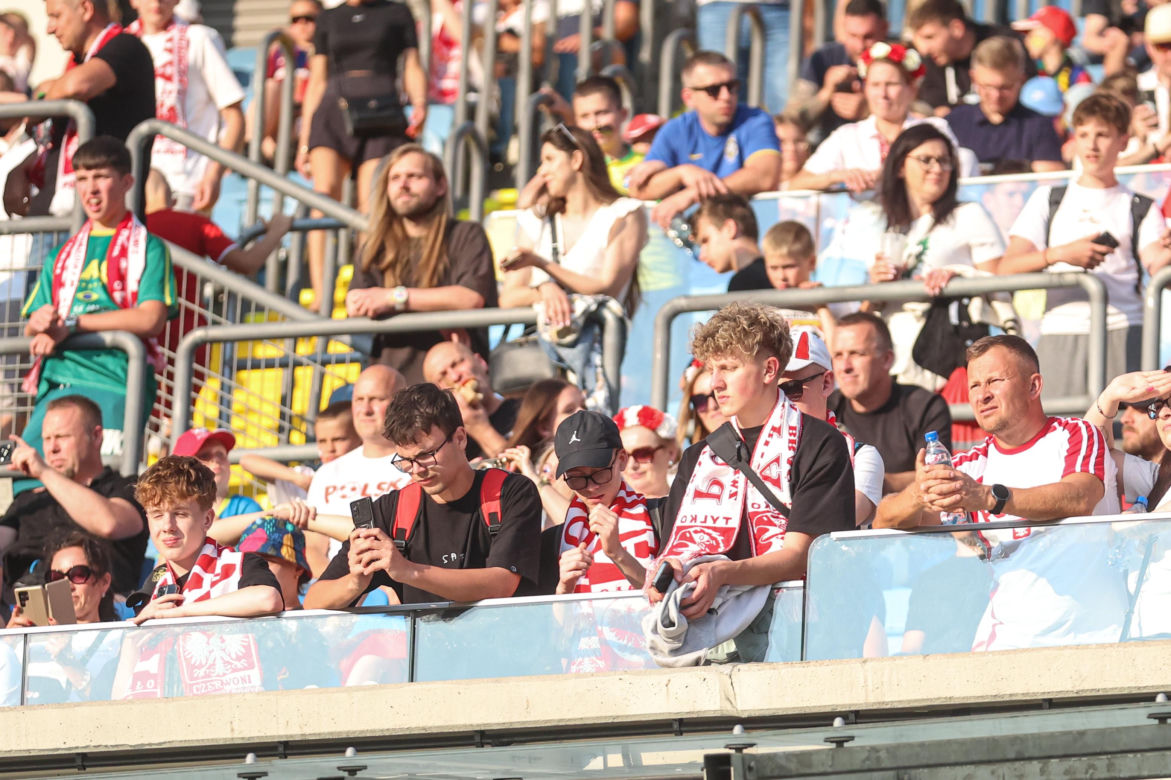Kibice na meczu gwiazd Polska - Brazylia na Stadionie Śląskim
