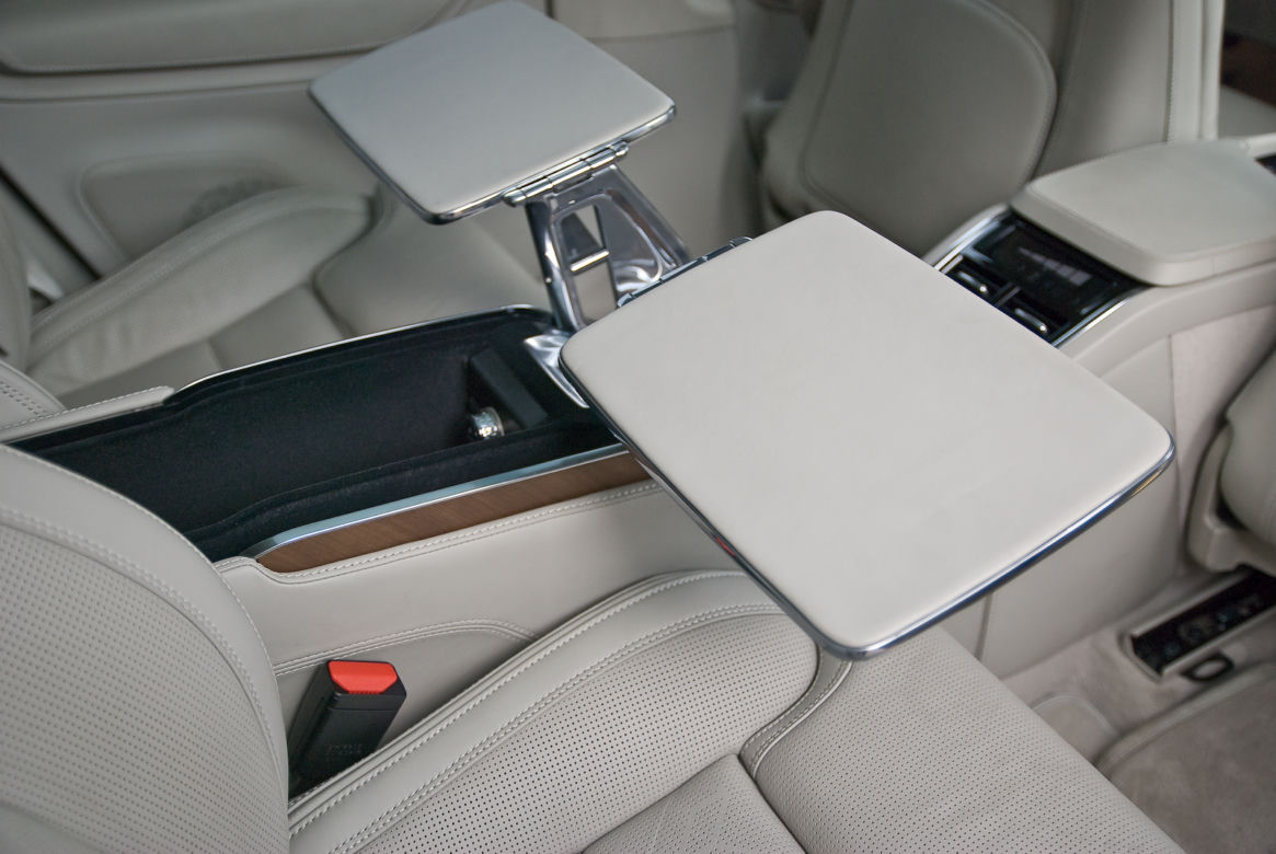 Volvo XC90 T8 Twin Engine AWD Excellence
