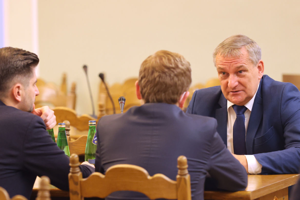 Nie noszą maseczki - niech zapłacą 2000 zł 