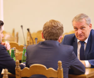 Nie noszą maseczki - niech zapłacą 2000 zł 