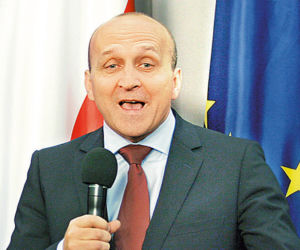 Kazimierz Marcinkiewicz STRACIŁ PRACĘ! Teraz wróci do polityki?