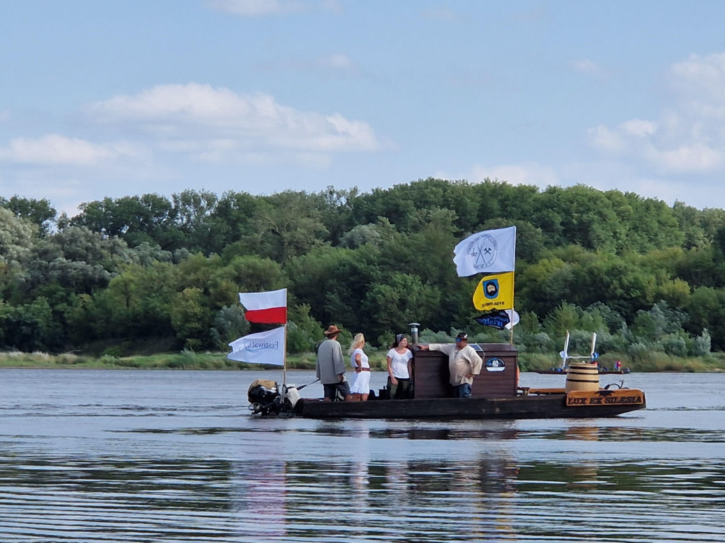 Festiwal Wisły 2025 w Starym Fordonie. Barwna parada jednostek zachwyciła publiczność