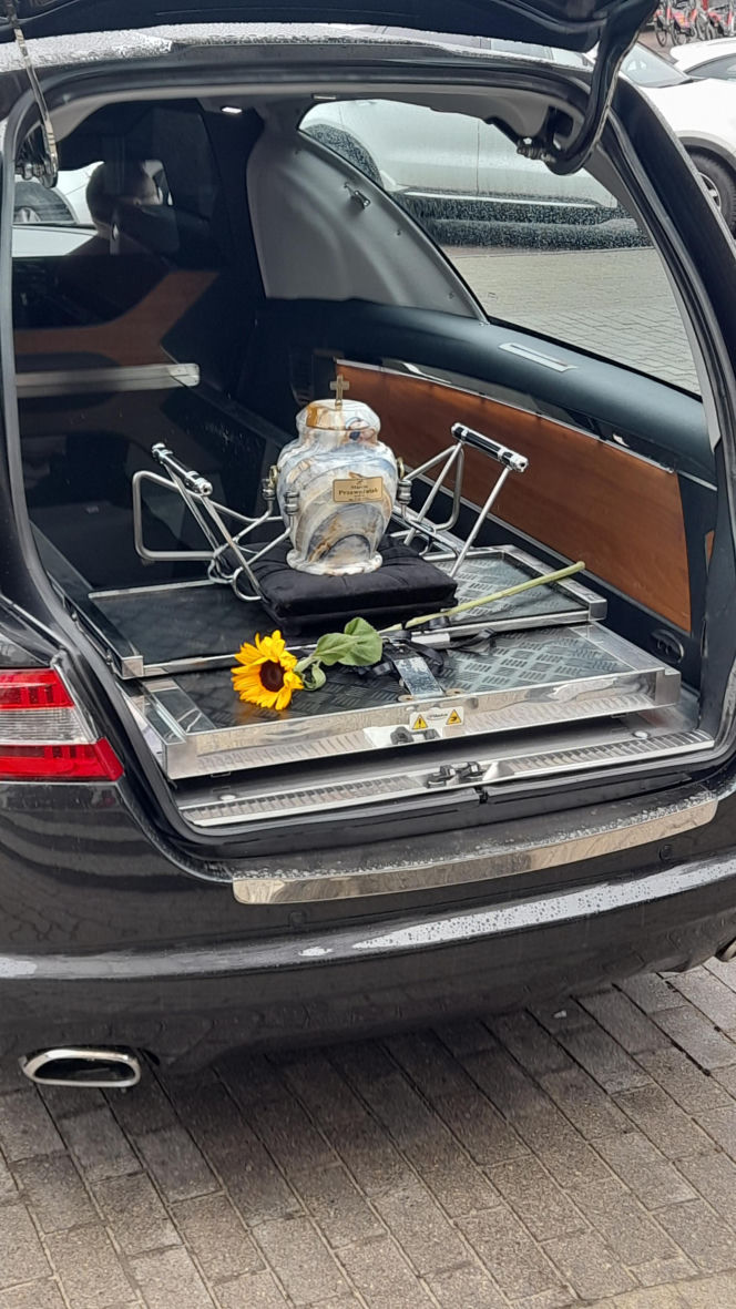 Pogrzeb Marcina Przewoźniaka. On na wszystko miał limeryk