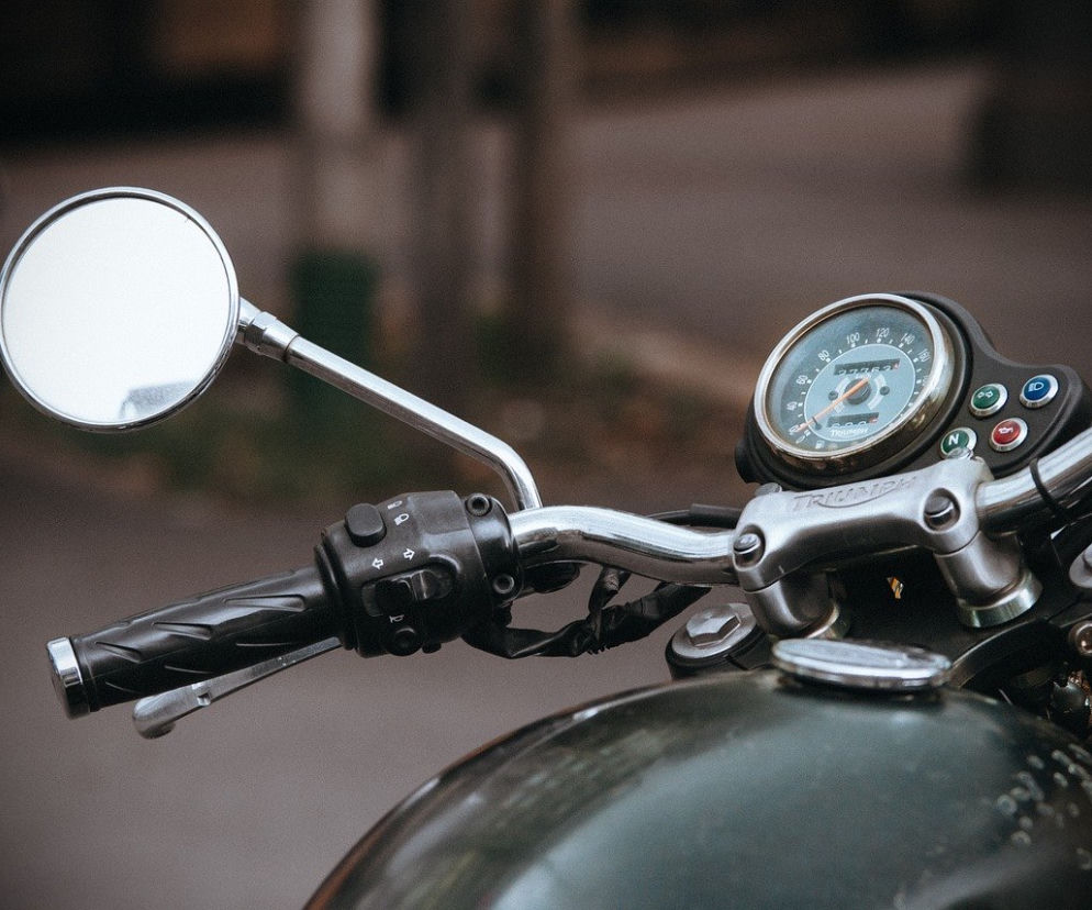 Tragedia w Postołowie, nie żyje motocyklista. Wypadek teraz na DK 84 