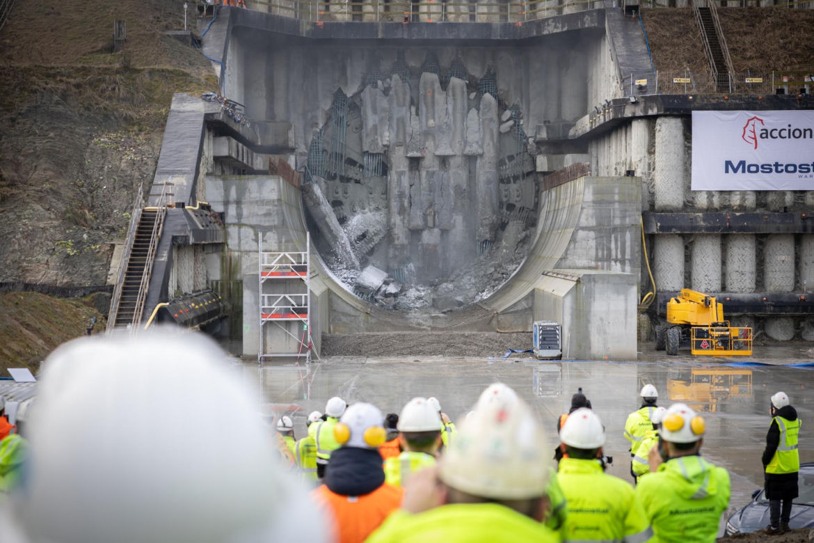Zakończyło się drążenie pierwszej nitki tunelu na S19