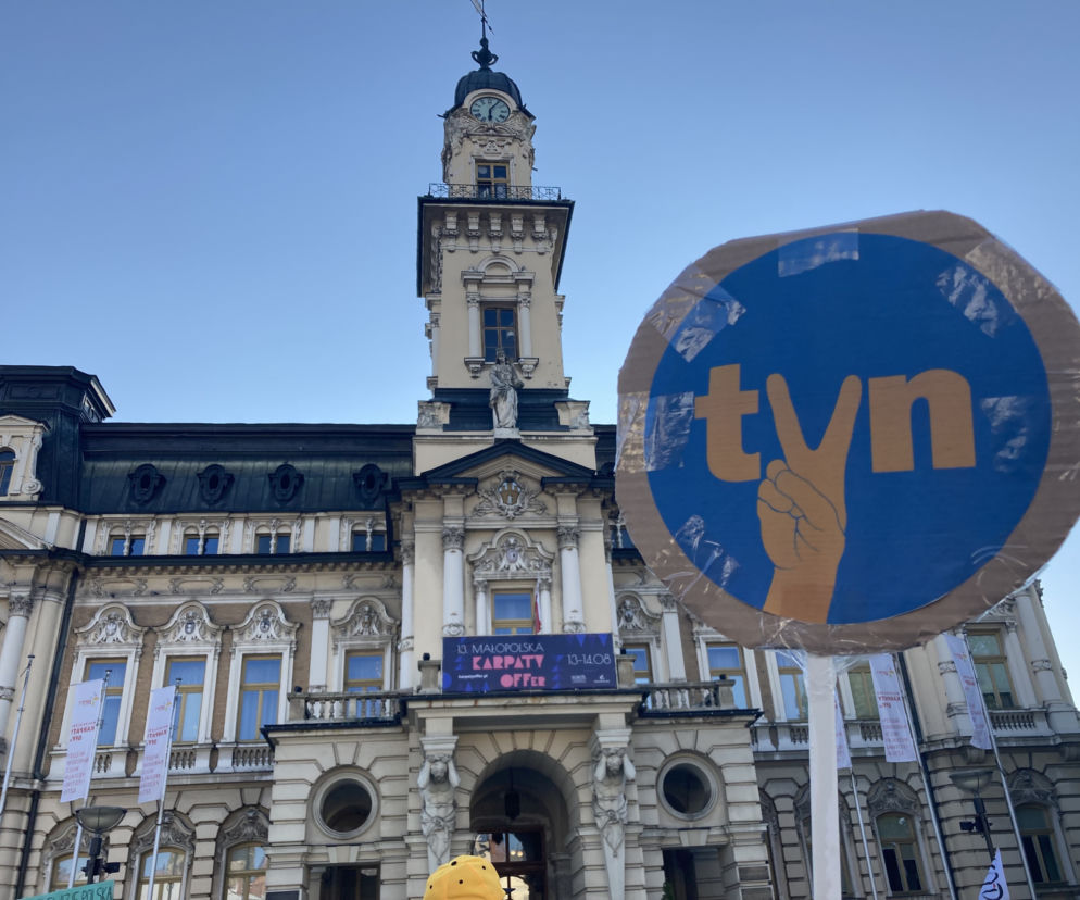 Protest w Nowym Sączu przeciwko zmianom w ustawie o radiofonii i telewizji