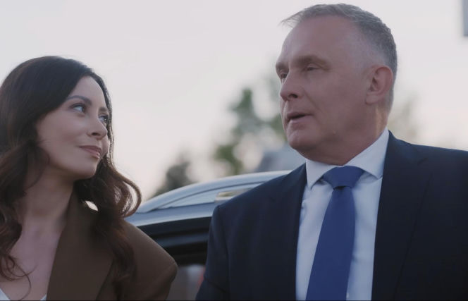M jak miłość. Artur Rogowski (Robert Moskwa), Joanna (Dominika Sakowicz)