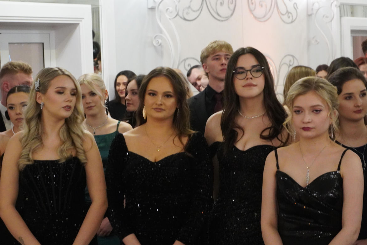 Studniówki 2025 w rzeszowskich szkołach. To były niezapomniane chwile 
