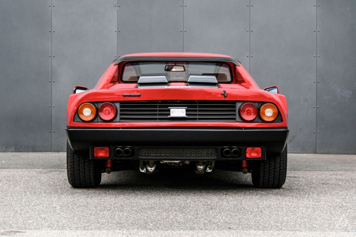 Ferrari 512 BBi rocznik 1982