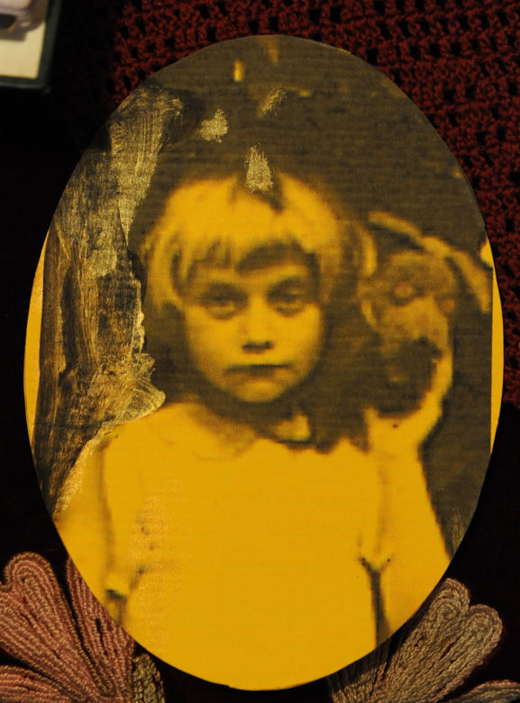 KRYSTYNA SIENKIEWICZ