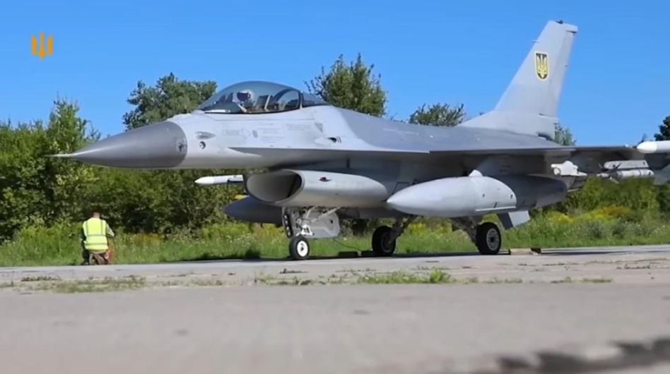 Ukraińskie F-16 na froncie. Taktyka z Zachodu nie wystarczyła, piloci stworzyli własną