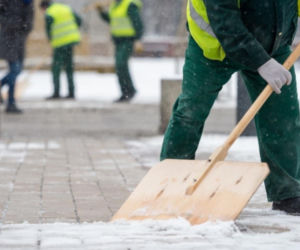 Służby miejskie w gotowości przed atakiem gołoledzi