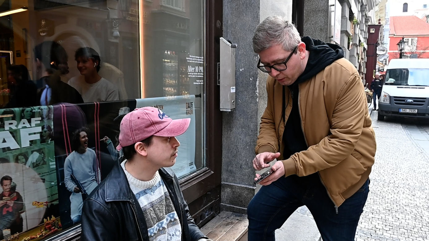 Lewandowski czy Świątek? Wyjątkowa sonda na ulicach Pragi