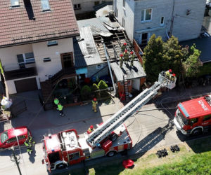 Pożar znanej restauracji w Warszawie. Ogień zaczął się w kuchni i objął dach budynku