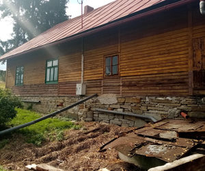 Remont chyży łemkowskiej w Hańczowej