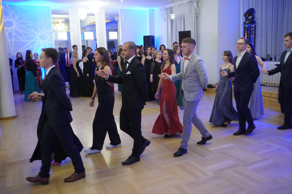 Studniówka III LO w Rzeszowie 