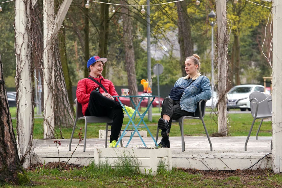 Barwy szczęścia odc. 2705. Renata (Ania Mrozowska), Biniu (Adam Stępnicki)