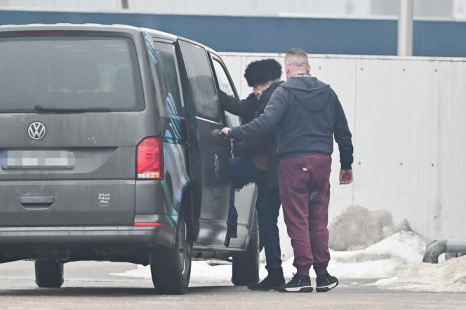 Daniel Olbrychski pali pod zakazem palenia