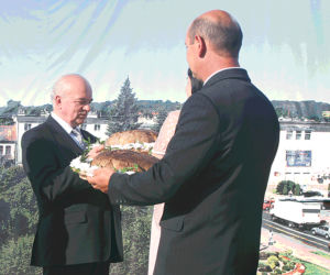 Minister zagrał rolnikom
