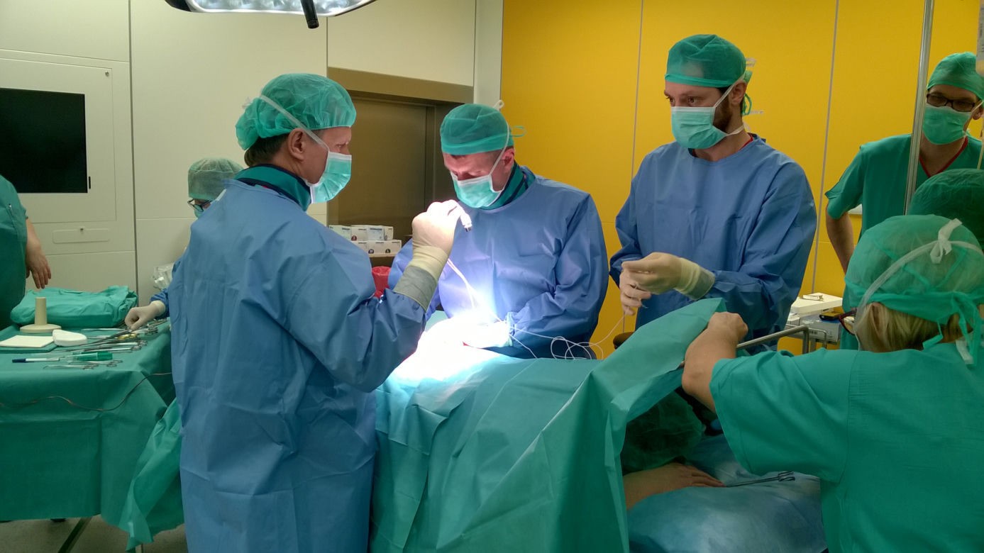 Neurosymulator nerwów krzyżowych w leczeniu nietrzymania stolca