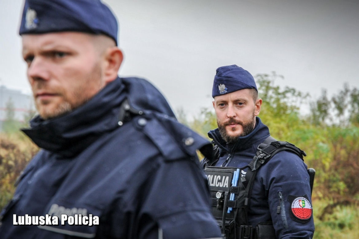 Wielka akcja poszukiwawcza w Gorzowie. 30-latek zniknął po wyjściu z komendy policji [ZDJĘCIA].