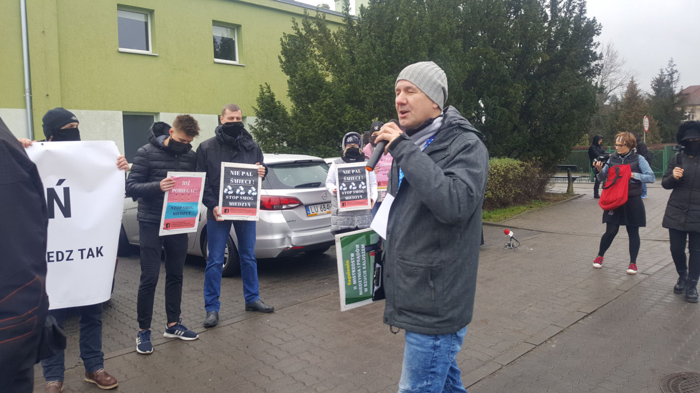 Akcja "Stop Smog" na bydgoskim Miedzyniu [ZDJĘCIA]