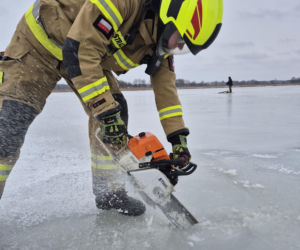 Wycinanie przerębli na zalewie siedleckim 2026