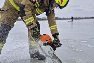Wycinanie przerębli na zalewie siedleckim 2026