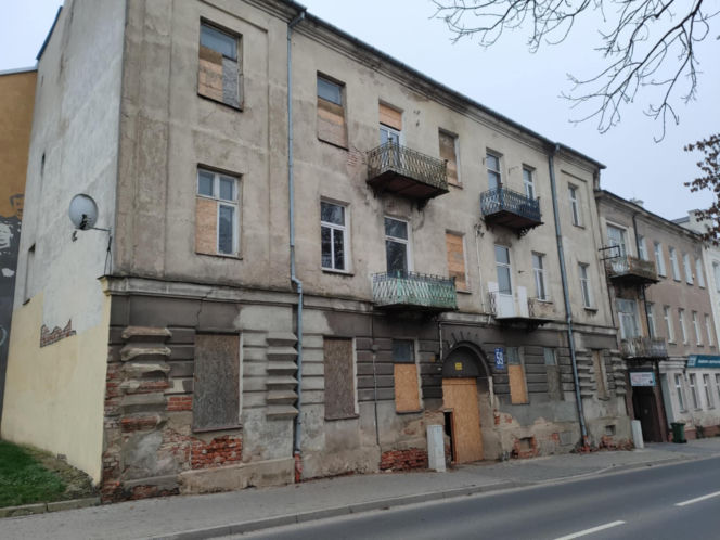 Kamienica przy Polowej 59 w Łomży odzyska dawny blask! Będą tam kolejne lokale komunalne