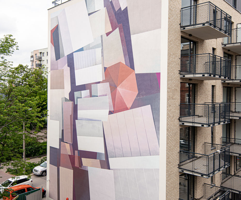 Mural o słynnym warszawskim bazarze gotowy