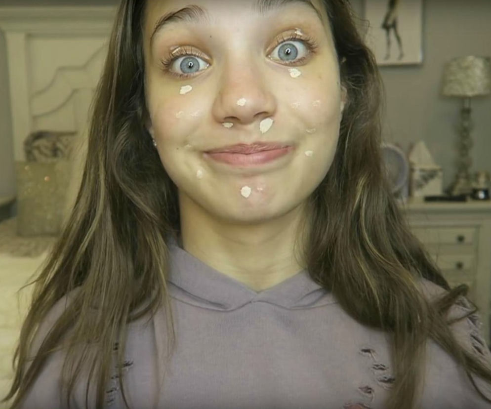 Maddie Ziegler została youtuberką. Pokazuje, jak się malować!