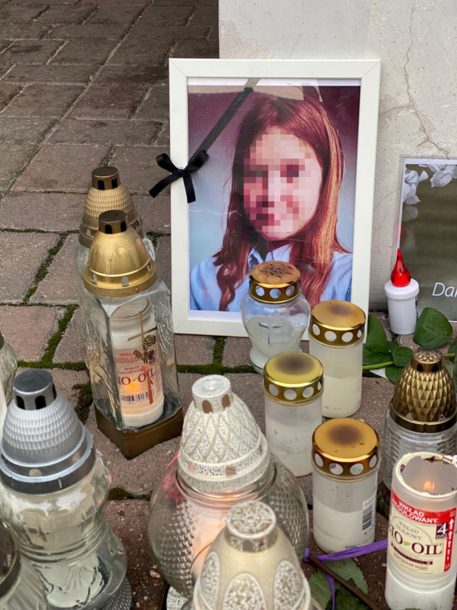 Jelenia Góra: Pogrzeb 11-letniej Danusi. Całe miasto pogrążone w smutku