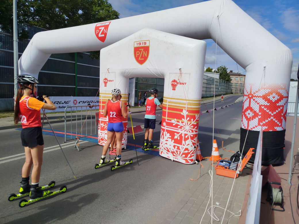 Zawody o Puchar Polski na nartorolkach Marwe Cup 2025 zostały zainaugurowane w Siedlcach