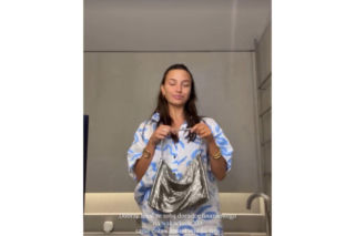 Julia Wieniawa pociesza się na wakacjach luksusowymi zakupami. Ta torebka kosztuje krocie!