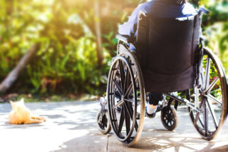 Ukrainka po udarze trafiła do schroniska dla bezdomnych. Panią Wiktorię przeniesiono tam z DPS-u