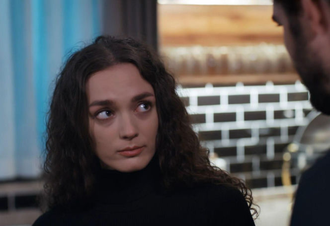 "Dziedzictwo", odcinek 836: Ferit doznaje szoku, gdy odkrywa, że Ayse i Koray planują ślub